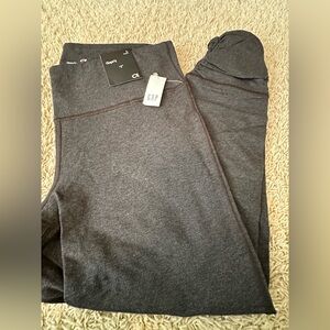 NWT Gap High Rise Power Ruched Leggings